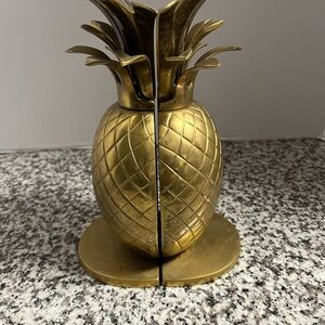 Vintage MCM Regency Style Brass Pineapple Bookends - Gold Tone